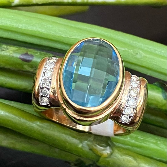 Vintage Aquamarine Pillow Cut Stone Gold-plated Statement Ring Size 6 - Picture 1 of 12